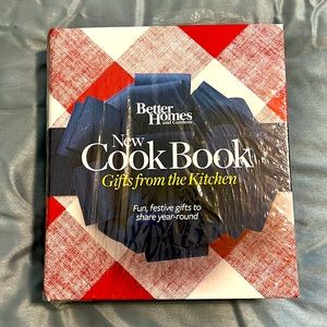 Better Homes and Gardens New Cook Book